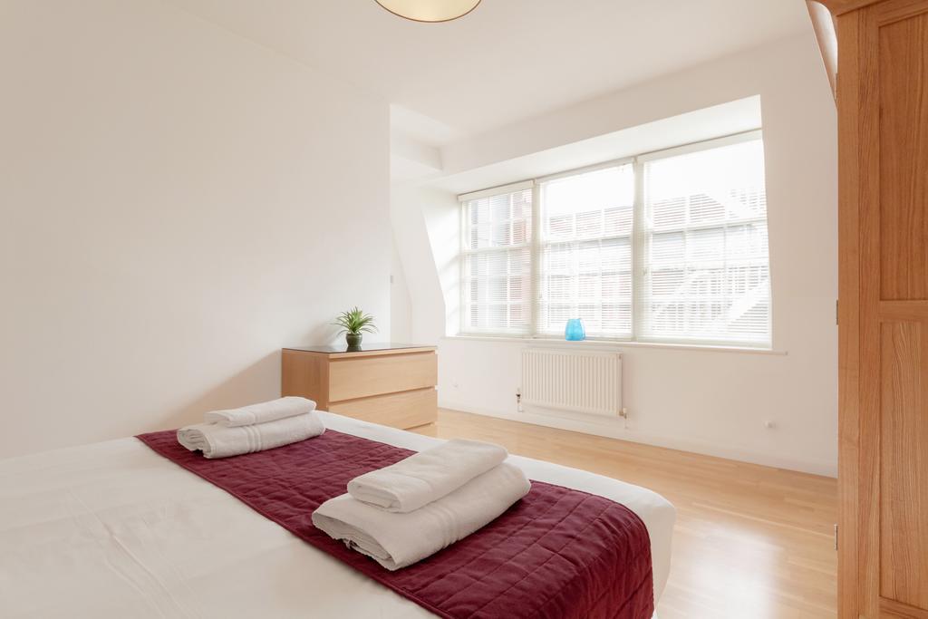 Roomspace Serviced Apartments - Groveland Court London Room photo