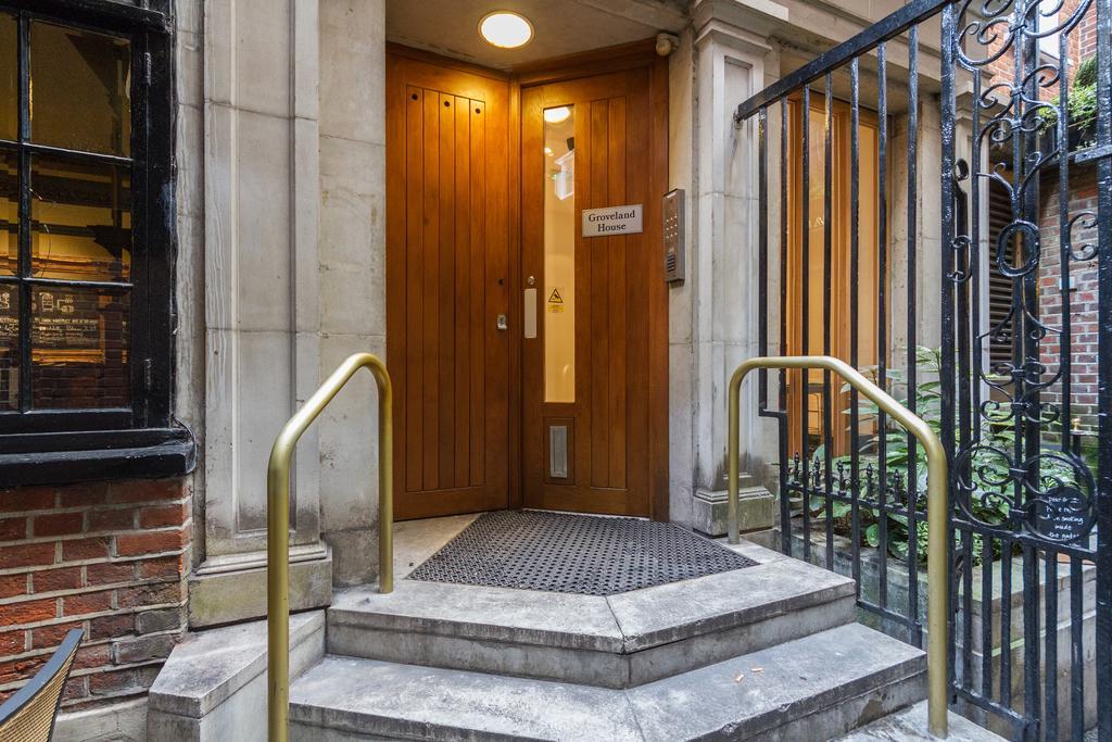 Roomspace Serviced Apartments - Groveland Court London Room photo
